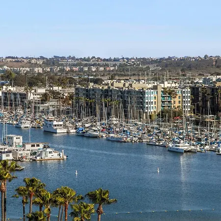 Hotel Marina del Rey Marriott